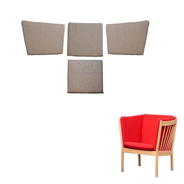 Complete cushion set in Elmo Baltique Leather for the J 146 Chair 